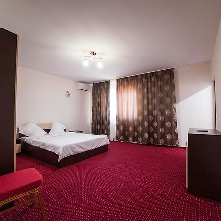 Bed and Breakfast Vatra Romana Racarii de Jos Экстерьер фото