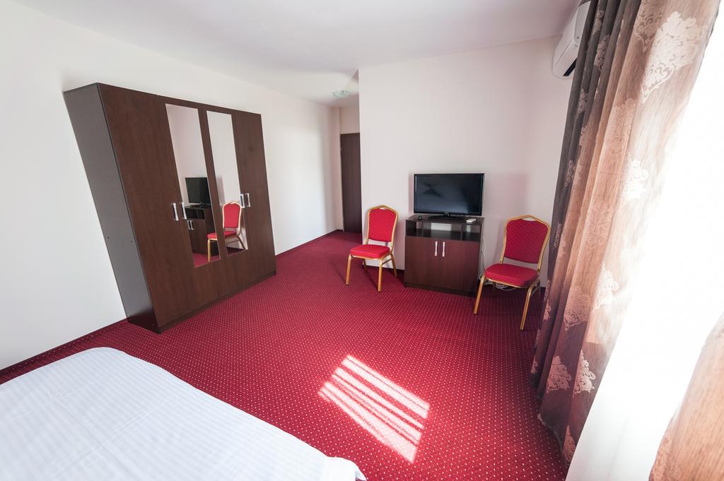 Bed and Breakfast Vatra Romana Racarii de Jos Экстерьер фото
